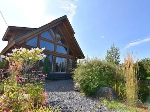 Beautiful log cabin.