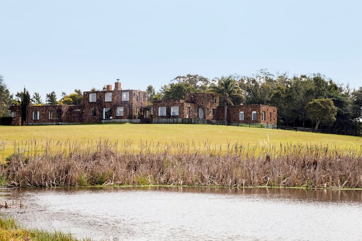 "Casa De Piedra" Chacra Privada En Punta Del Este - Uruguay