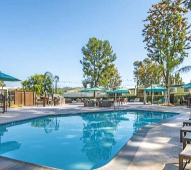The pool which is heated!