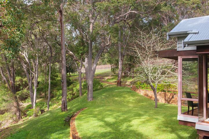 Wilyabrup River Retreat- Flutes Estate, Marg River gallery image 3