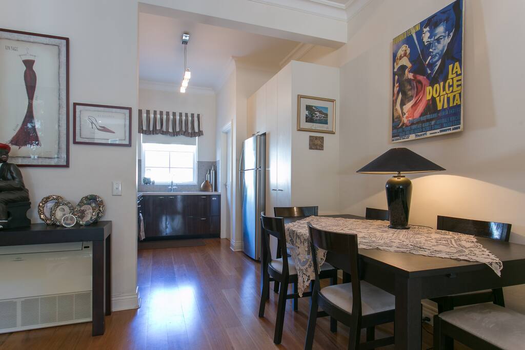 Dining area with extendable dining table