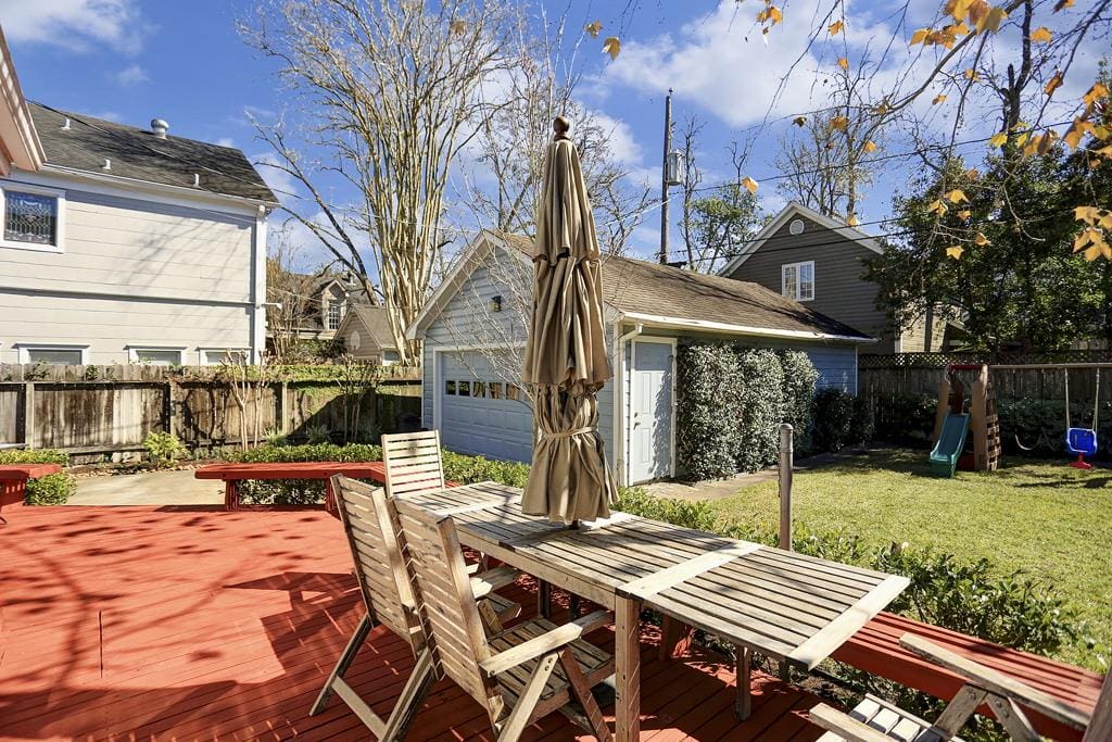 Large backyard deck perfect for tailgating before the game!