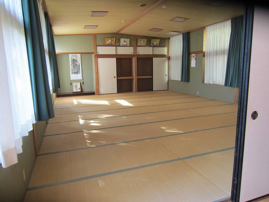 Meeting room
28畳の大広間