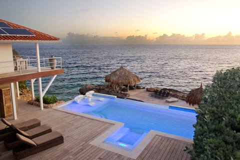 Villa Private Beach S10 / Beachvillas Curacao