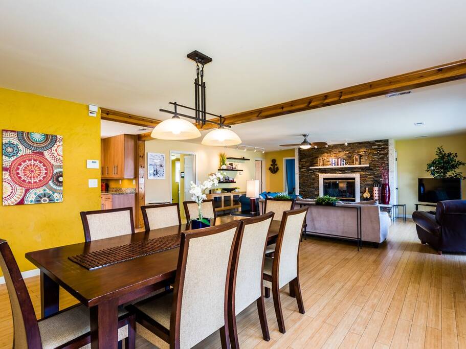 Dining area seats 8