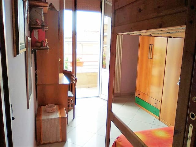 Comfortable room close to Modena's ancient heart