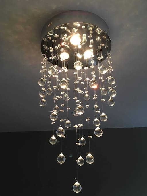 Very chic lustre, you will feel in a 4 stars hotel.