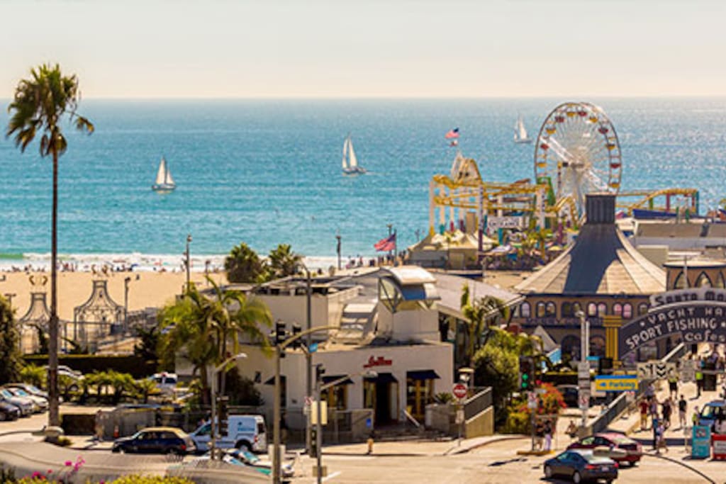 Santa Monica Pier 10 min drive