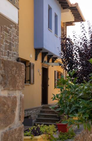 Distinctive Villa close to town centre and beach