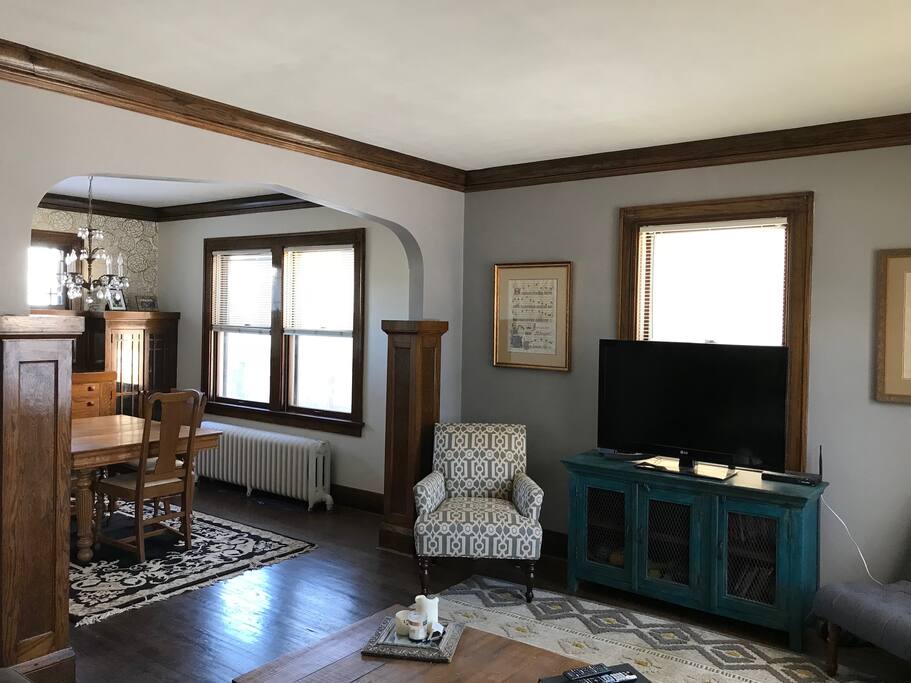 Living room, available DVD player and connections to Hulu, Netflix and more!