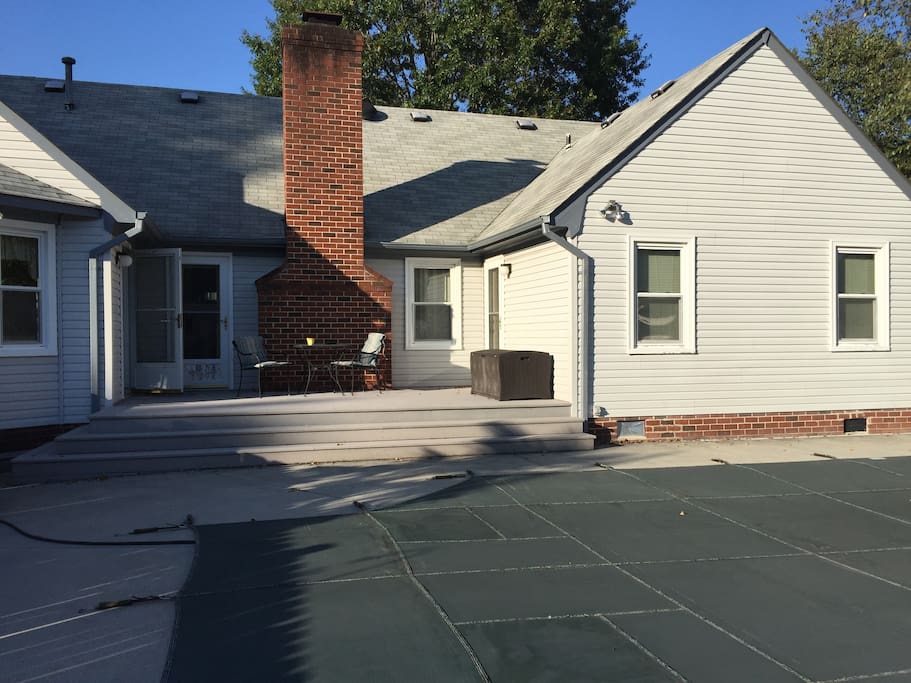 Back Yard, Deck, Pool area