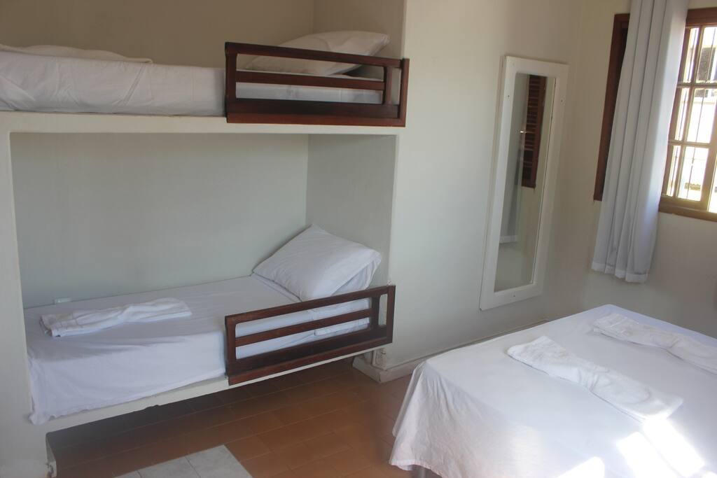 QUARTO ANGELA LUZ