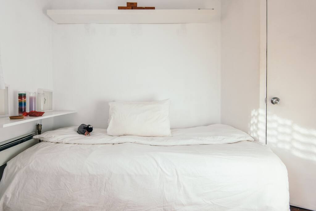 Shelf, Room heater and bed