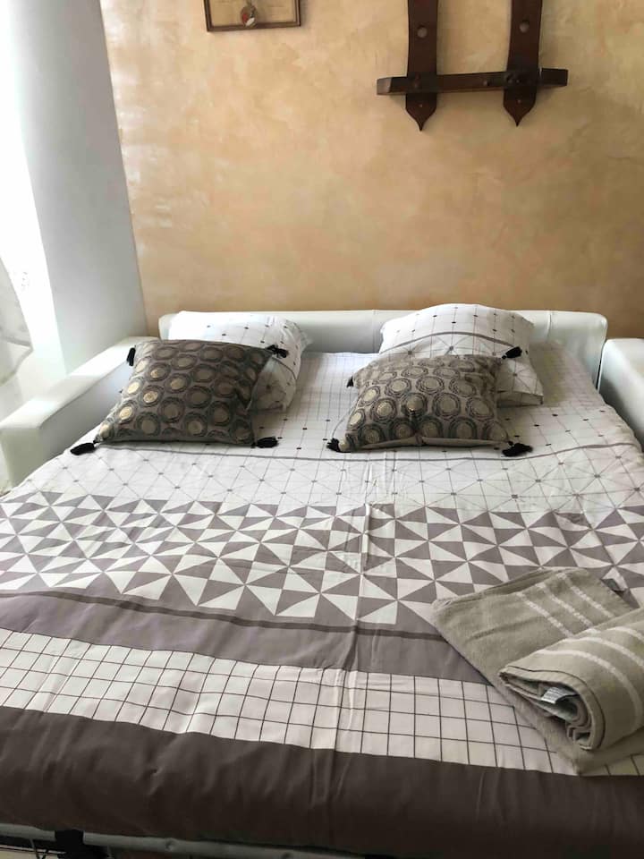 საძინებელი 2