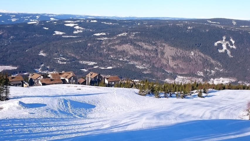 Hafjell - Great view, right in the middle of the hill!