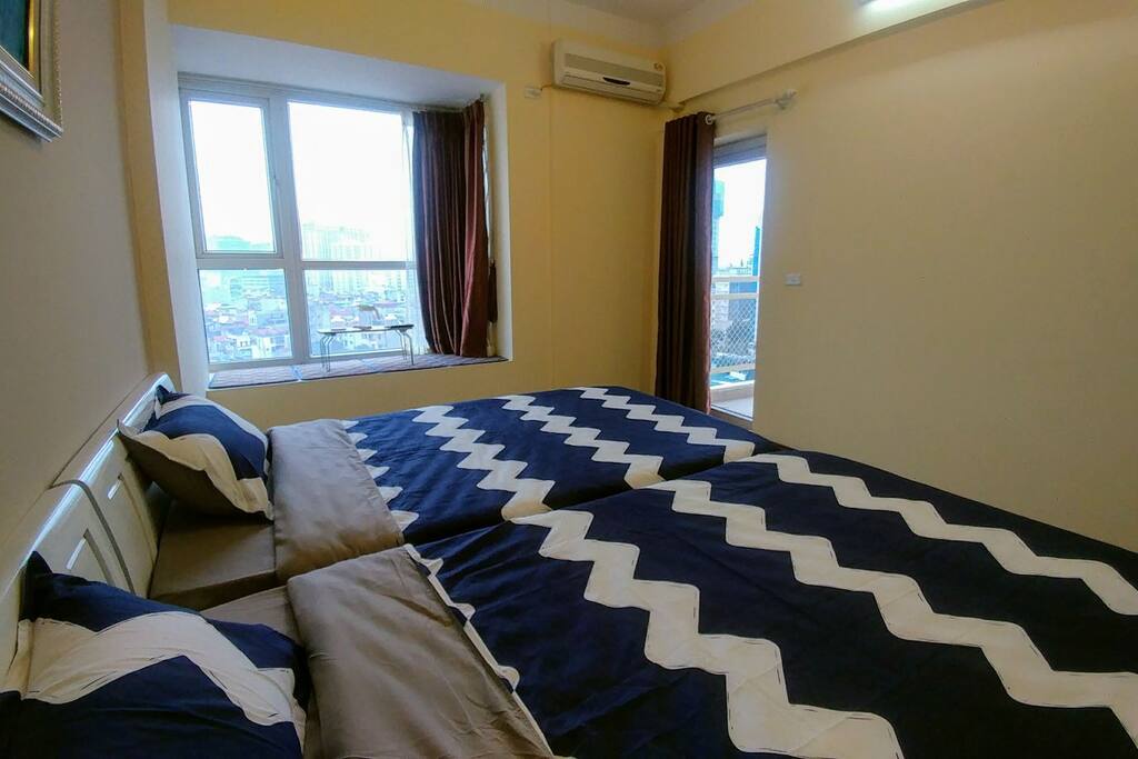 Wake up with stunning city view