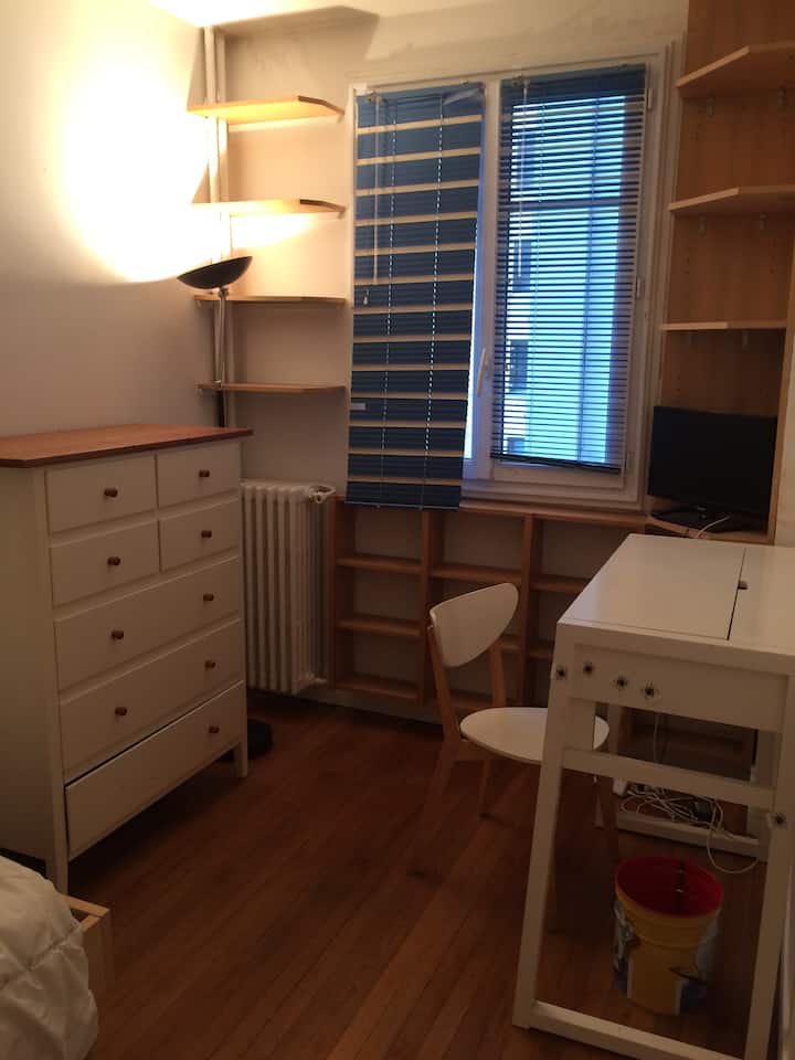 Single room near Porte de Versailles Apartments for Rent in Issyles