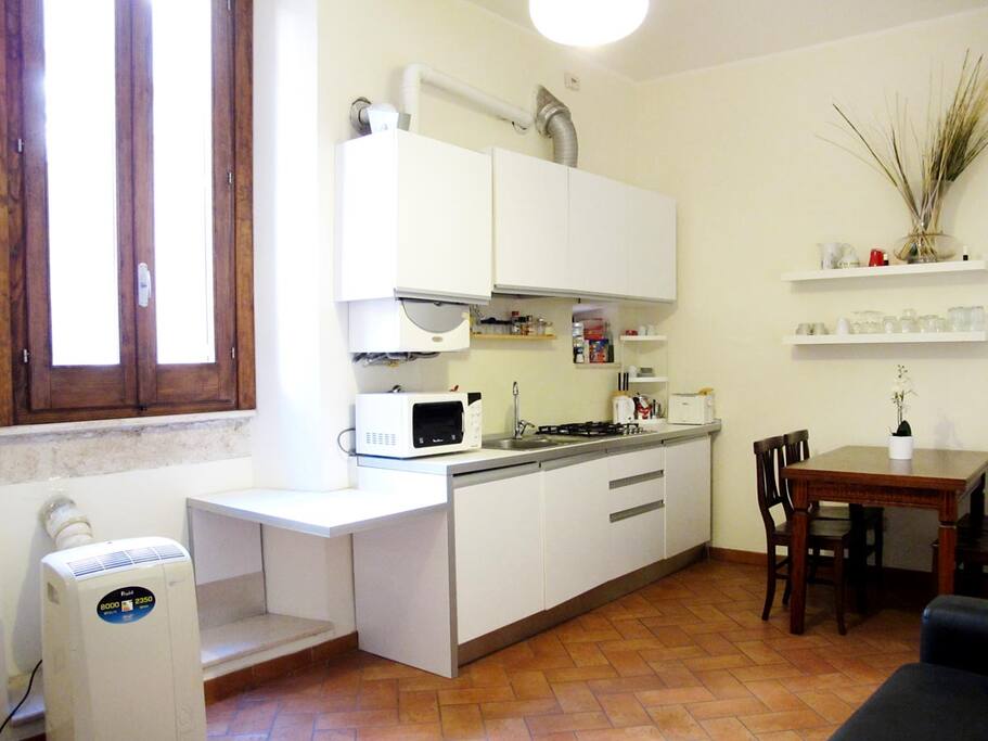 Complete kitchen