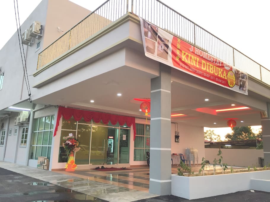 J HOMESTAY