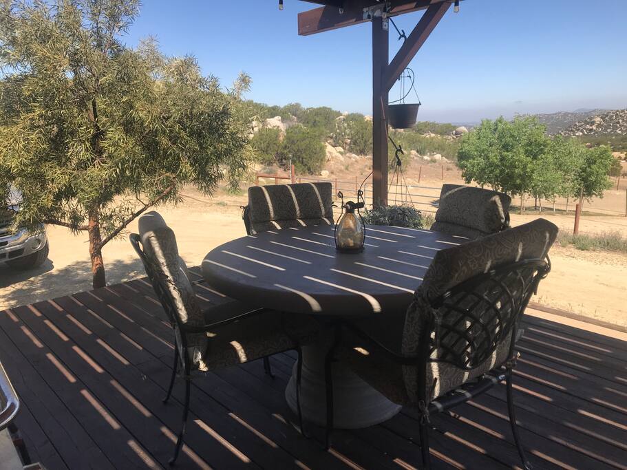 400 square foot covered deck. Lights/misters