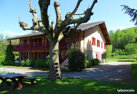 Les Vernes du Léman cottage with magnificent lake views
