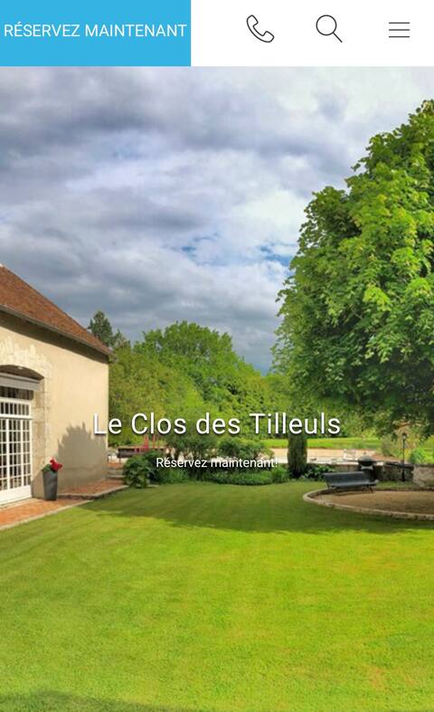 On the doorstep of Chambord-www.leclosdestilleuls.com