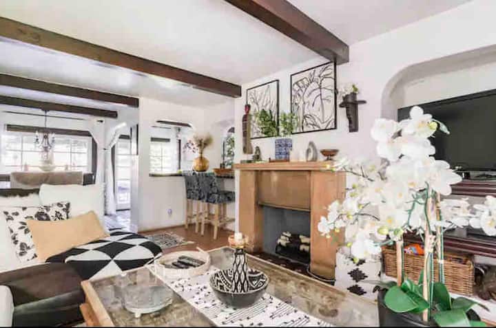 Zen Boho Bungalow With A Private Pool /Hot Tub - Los Ángeles, CA