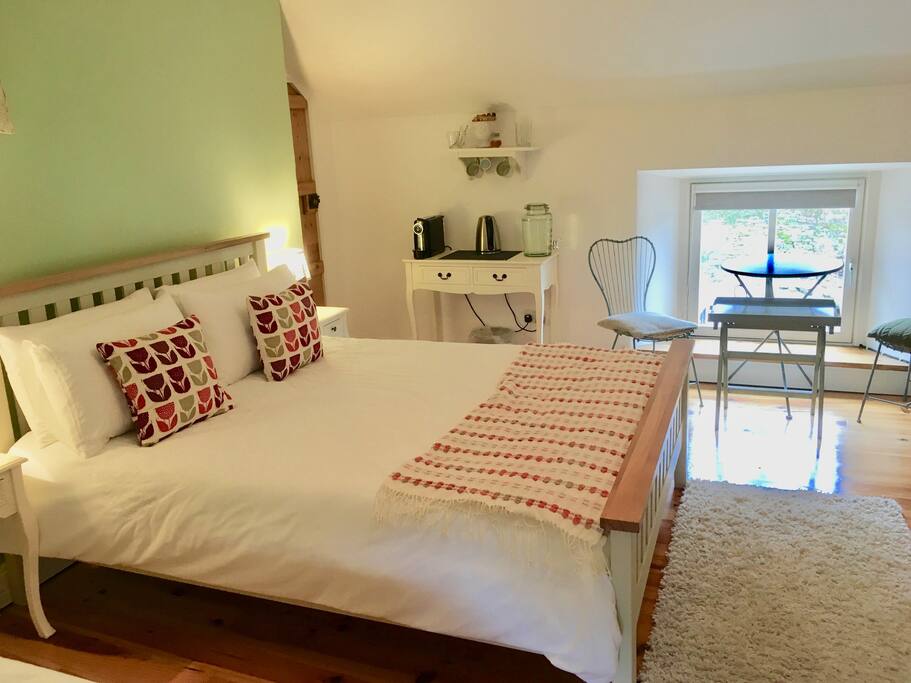 King & Single ensuite
