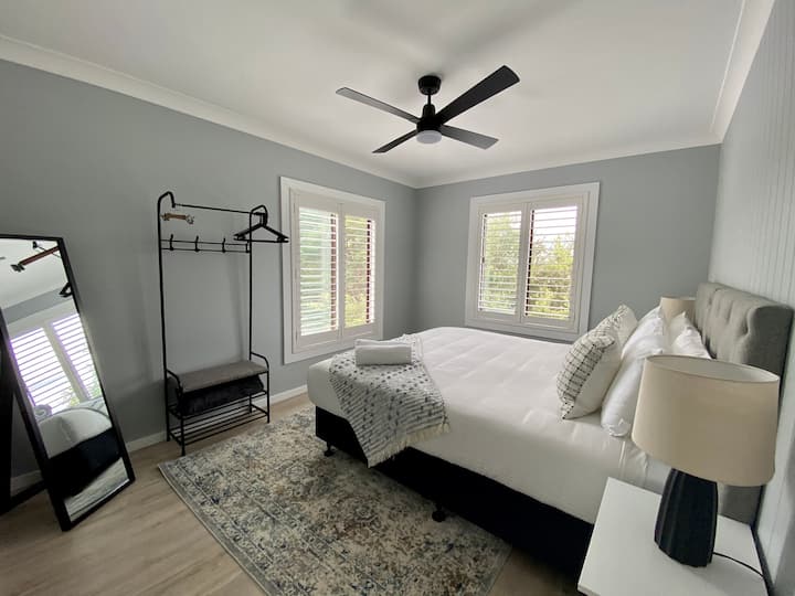 Homestead bedroom 