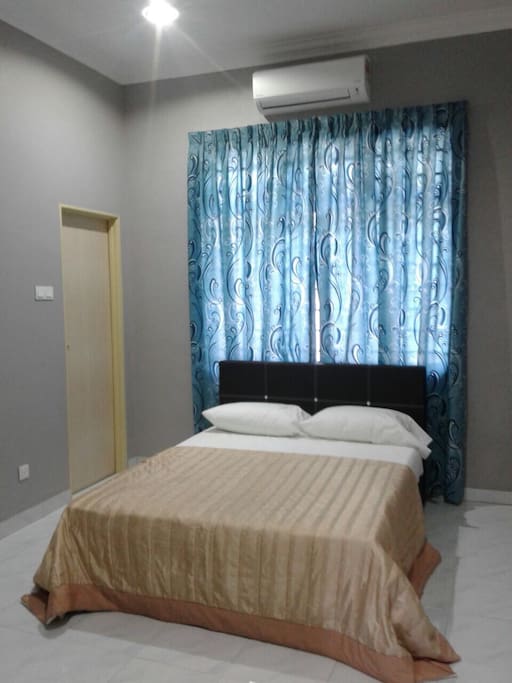 Comfortable rooms with airconds