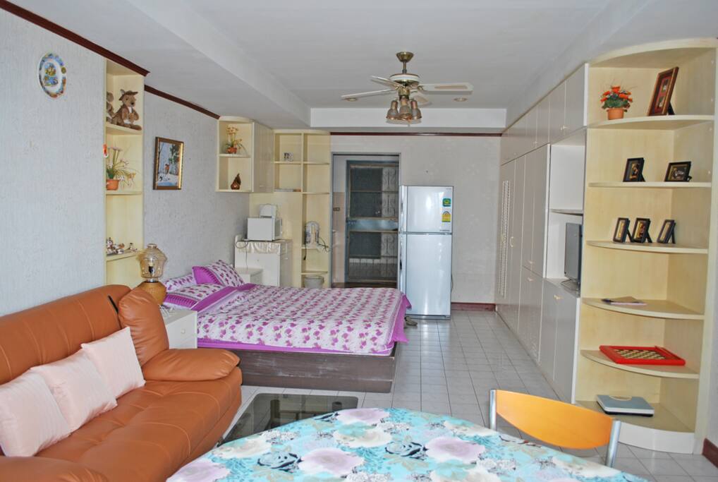 Comfortable living quater