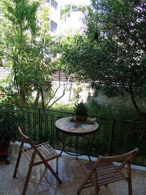 balcony