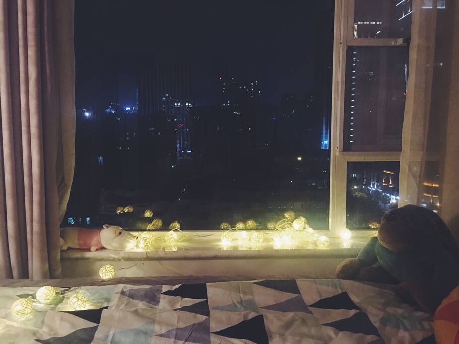 房间窗景
