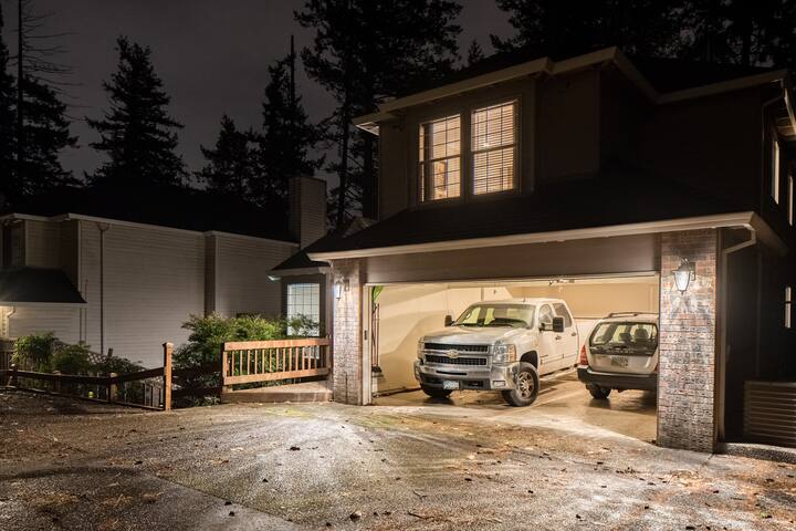 Large Private Home – King Bed