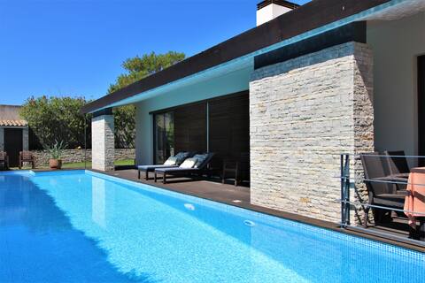 Stunning 4-Bedroom Villa with Private Pool