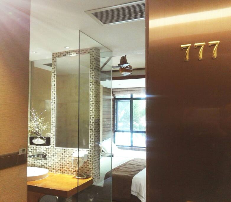 777房间图一