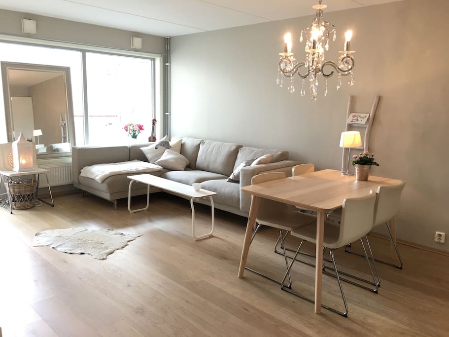 open livingroom and kitchen