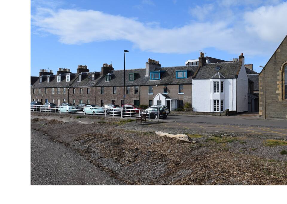 Waterside, Broughty Ferry Self Catering by the Tay Houses for Rent in