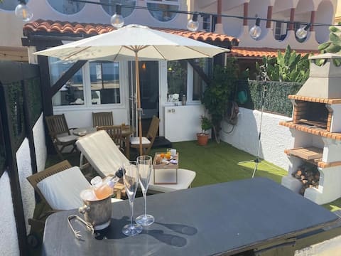 Top performing Airbnb: Old King's beach house in Pájara