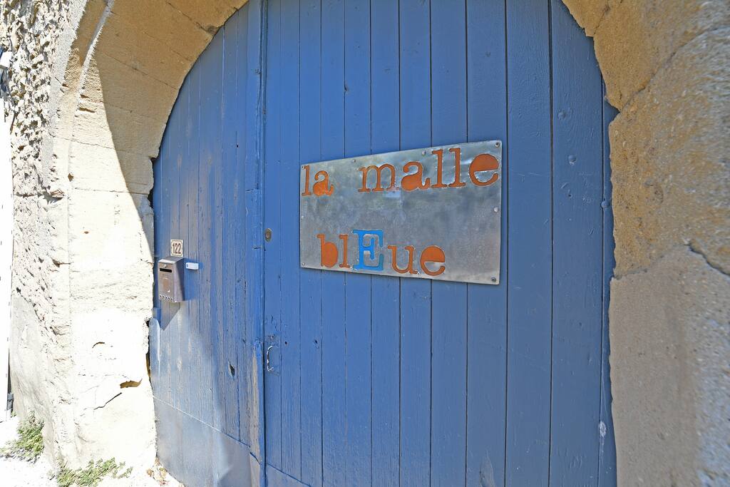 Bienvenue à la Malle blEue!