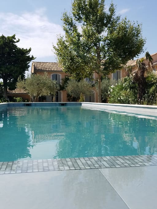 Swimming Pool / Piscine