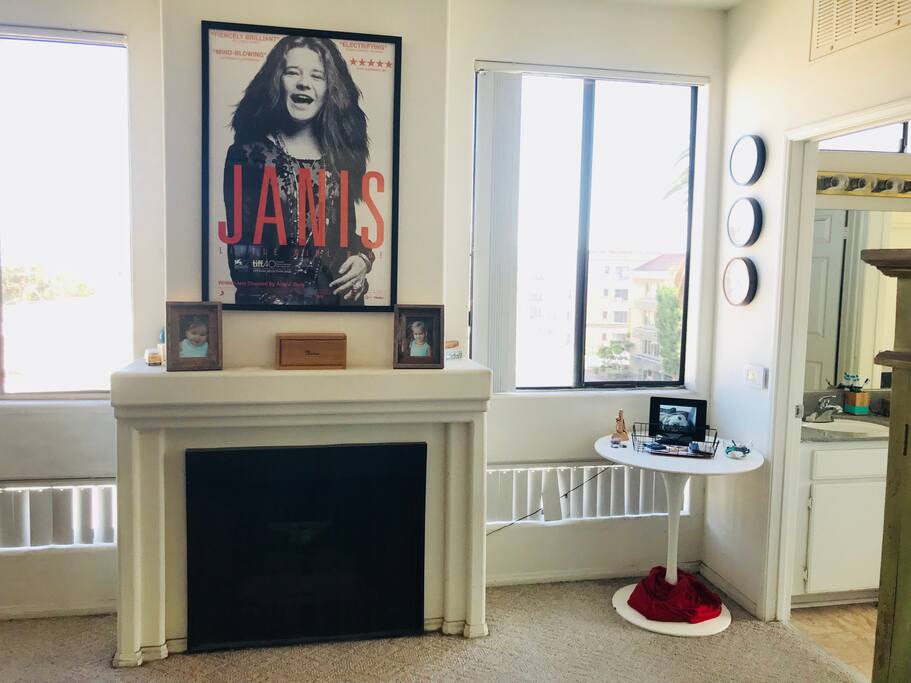 Living room. Gas fire place. Works great for ambience and for warmth.