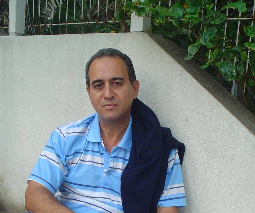 Israel de Dios. Anfitrión.