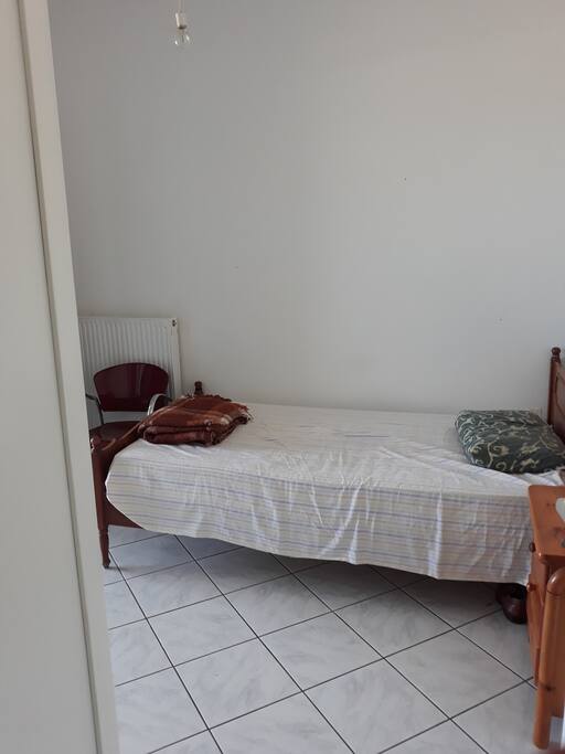 One of the bedrooms an extra bed is available.