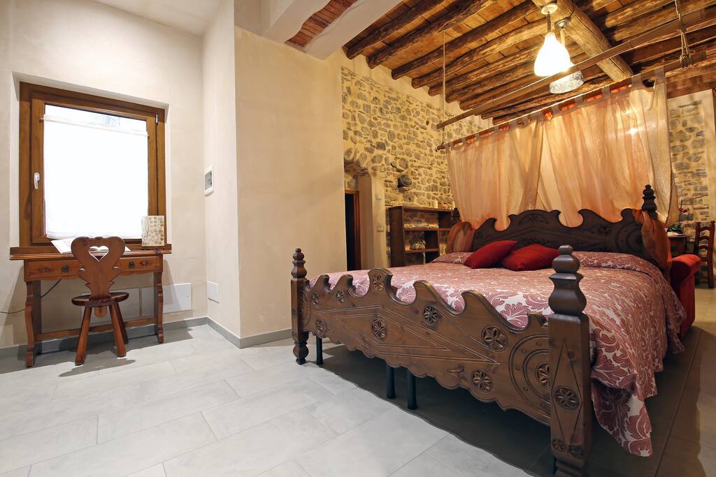 letto e scrivania