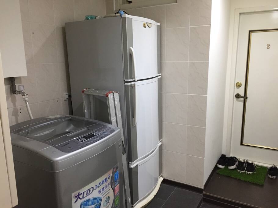 Fridge & Washing Machine