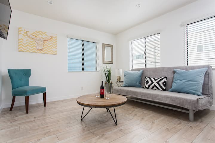 Sunny 1 Bedroom In The Heart Of Venice Beach - Pn4 - Santa Monica, CA