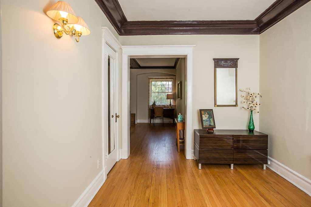 Foyer/entryway