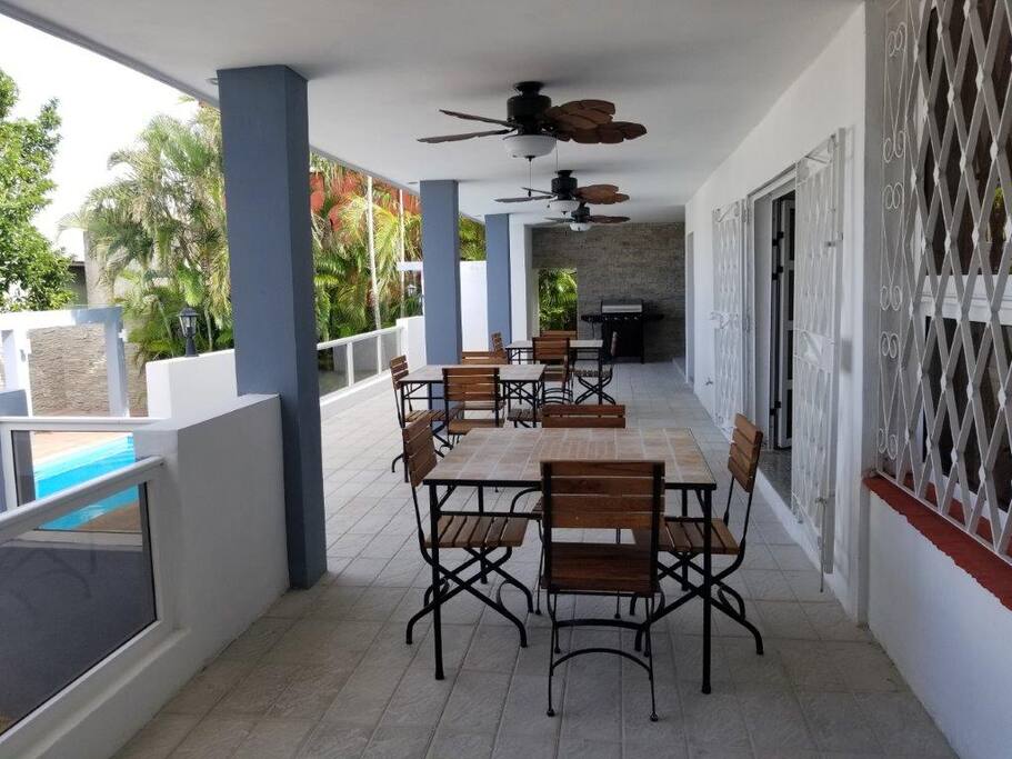 Other view of the pool area