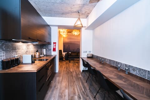 Beautiful Reykjavik - 250 - XL Studio